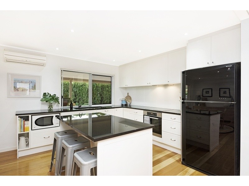 1A St David St, Kenmore QLD 4069
