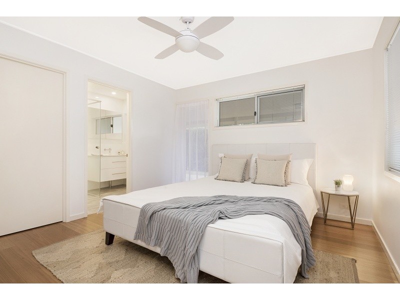 1A St David St, Kenmore QLD 4069