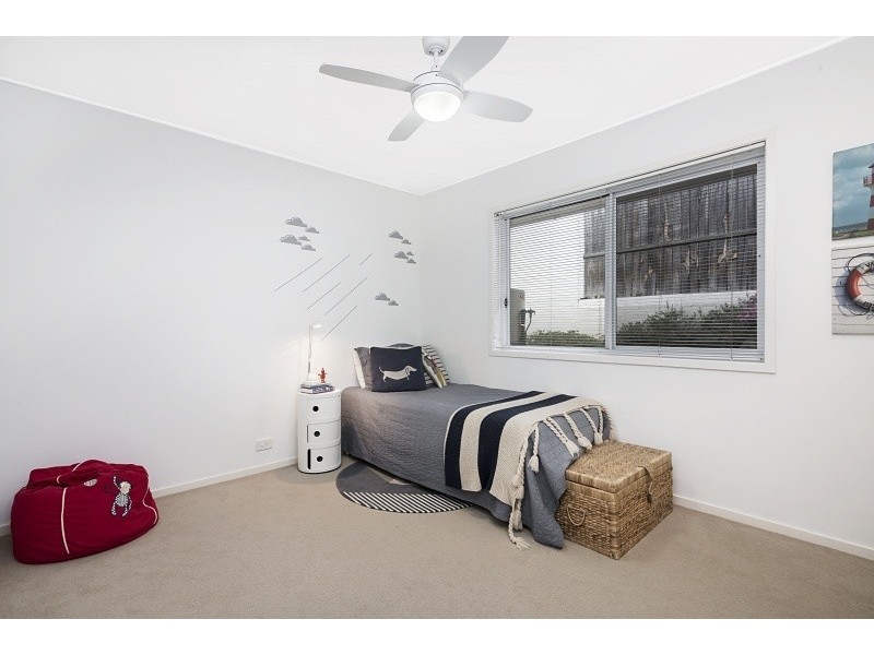 1A St David St, Kenmore QLD 4069