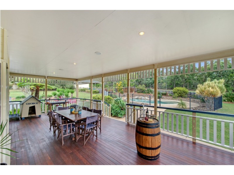 15 Castlereagh Place, Anstead QLD 4070