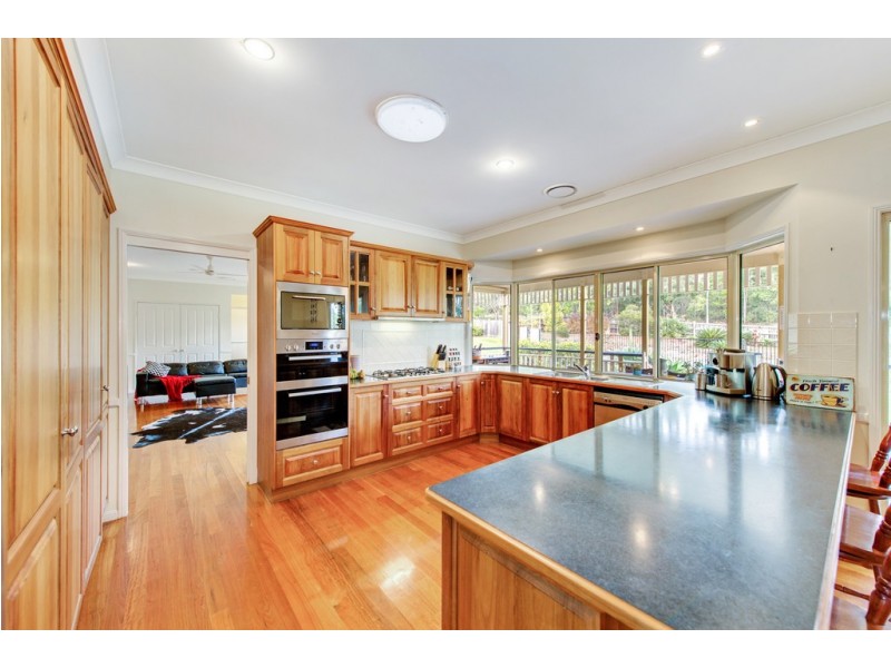 15 Castlereagh Place, Anstead QLD 4070