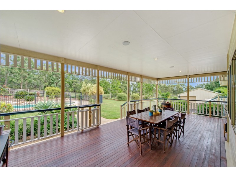 15 Castlereagh Place, Anstead QLD 4070