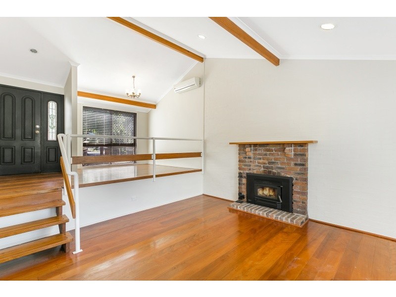 5 Thiesfield Street, Fig Tree Pocket QLD 4069