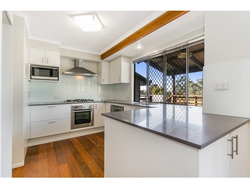 5 Thiesfield Street, Fig Tree Pocket QLD 4069