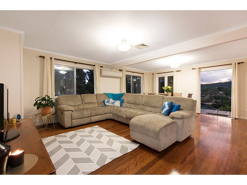 103 Settlement Road, The Gap QLD 4061