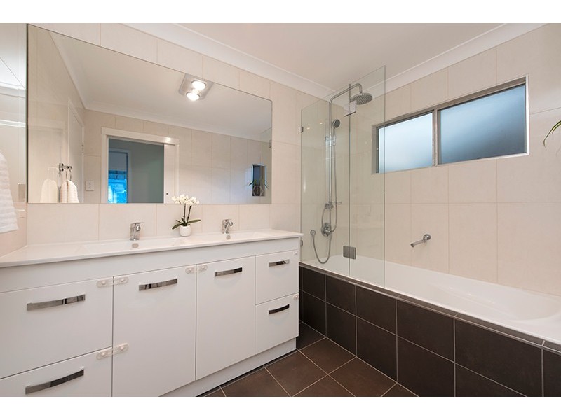 103 Settlement Road, The Gap QLD 4061