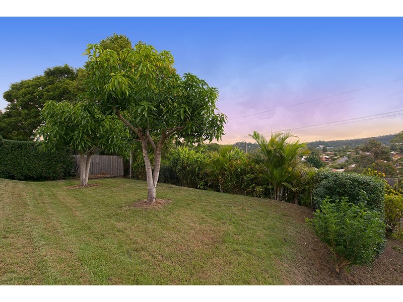 103 Settlement Road, The Gap QLD 4061