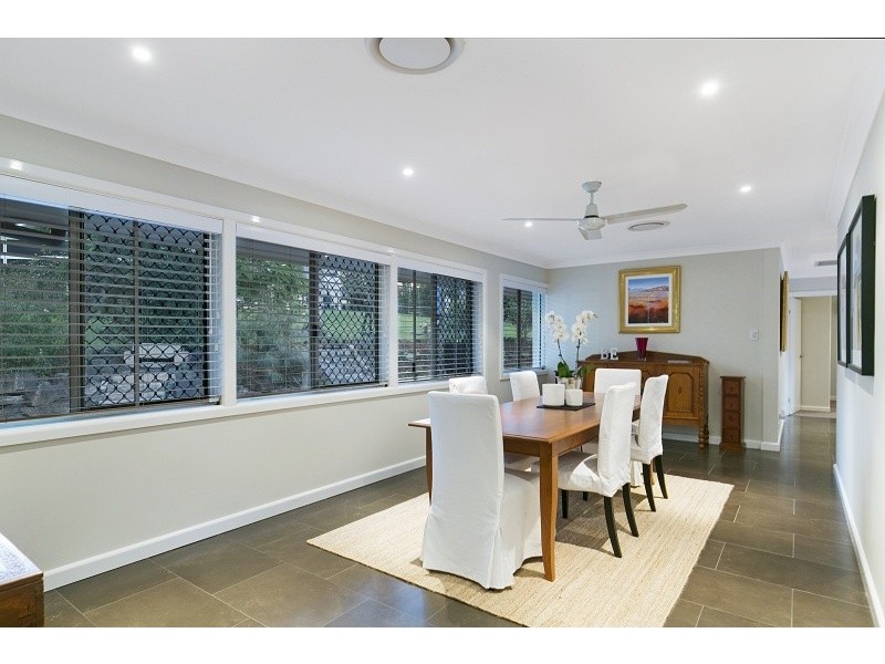 20 Scenic Road, Kenmore QLD 4069