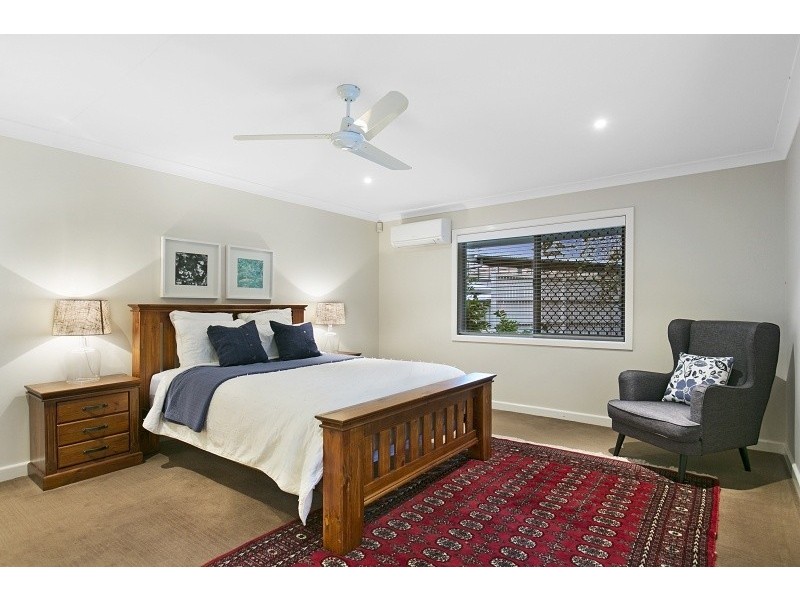 20 Scenic Road, Kenmore QLD 4069