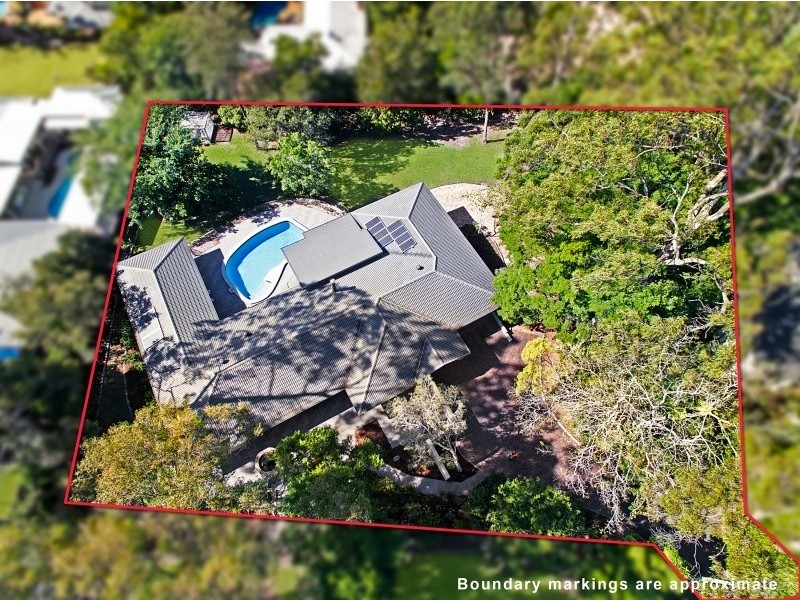 20 Scenic Road, Kenmore QLD 4069