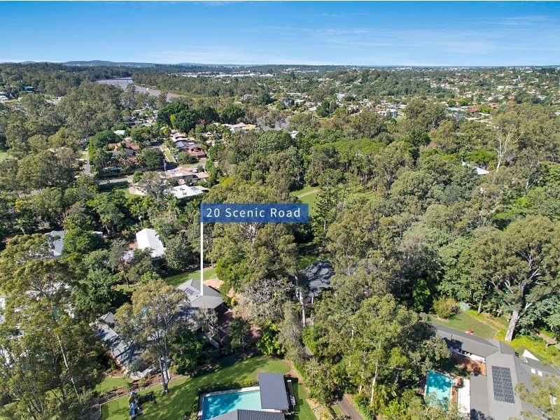 20 Scenic Road, Kenmore QLD 4069
