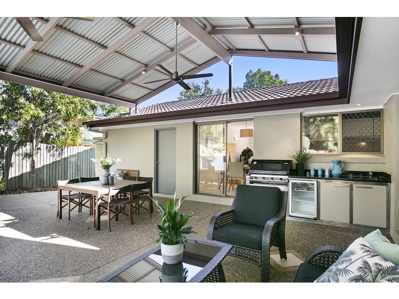 30 Wyndarra Street, Kenmore QLD 4069