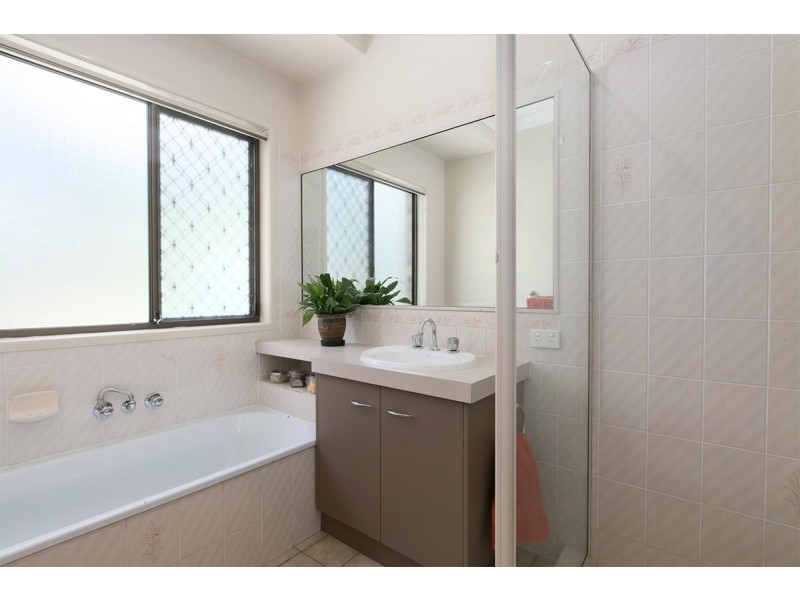 77 Blackwall Road, Chuwar QLD 4306