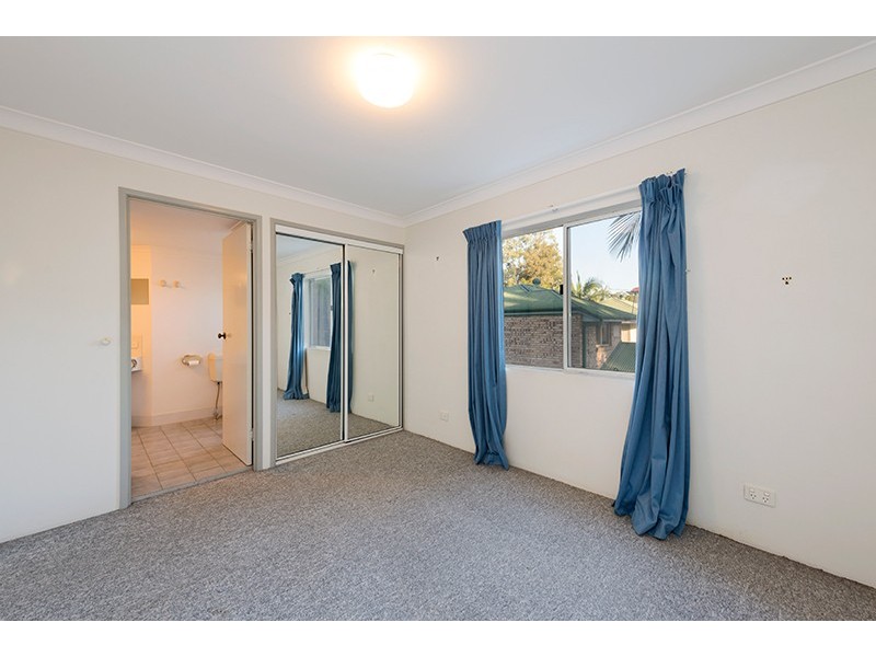 4/69 Fairley Street, Indooroopilly QLD 4068