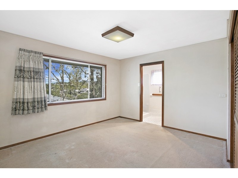 81 Hebe Street, Bardon QLD 4065