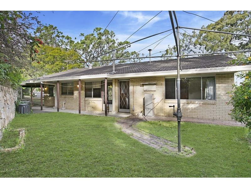 81 Hebe Street, Bardon QLD 4065