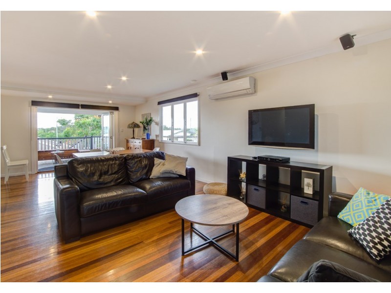 26 Denton St, Wishart QLD 4122