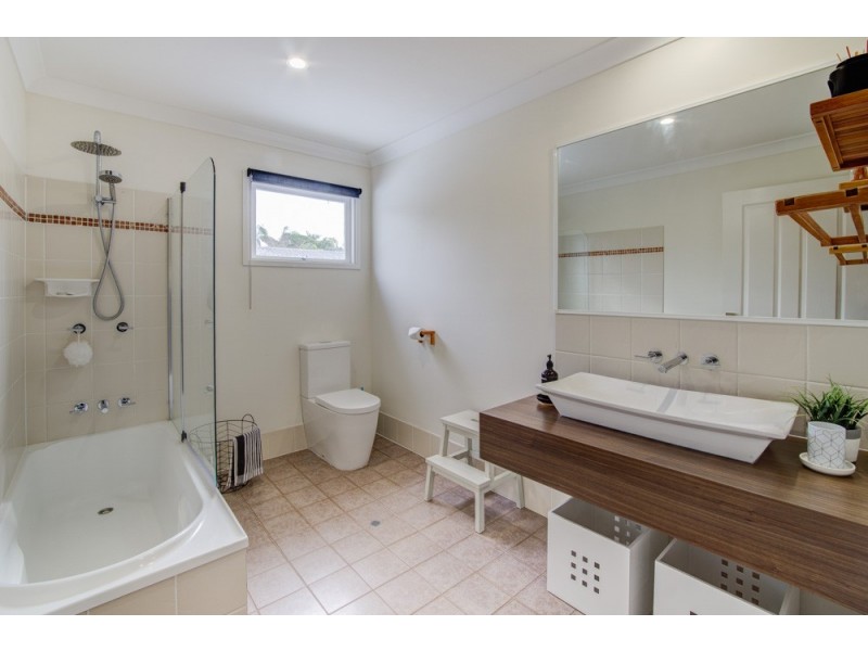 26 Denton St, Wishart QLD 4122