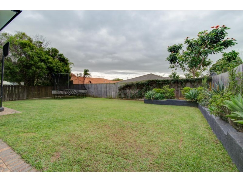 26 Denton St, Wishart QLD 4122