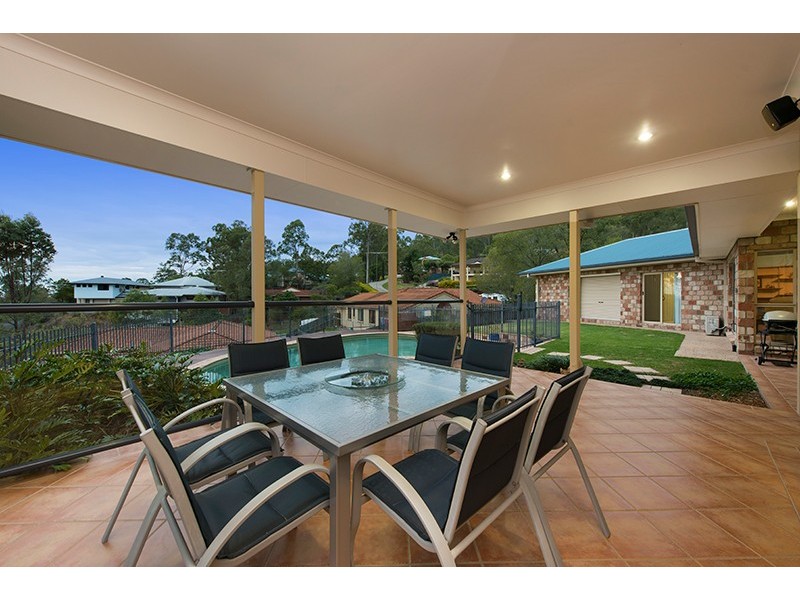 24 Outlook Terrace, Ferny Grove QLD 4055