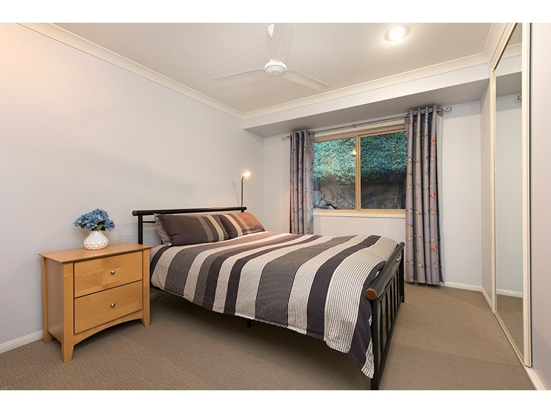 24 Outlook Terrace, Ferny Grove QLD 4055