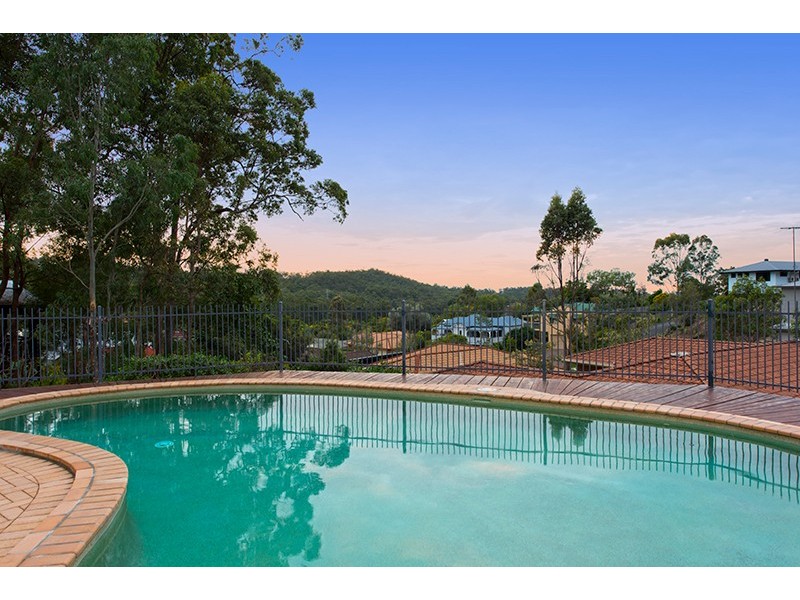 24 Outlook Terrace, Ferny Grove QLD 4055