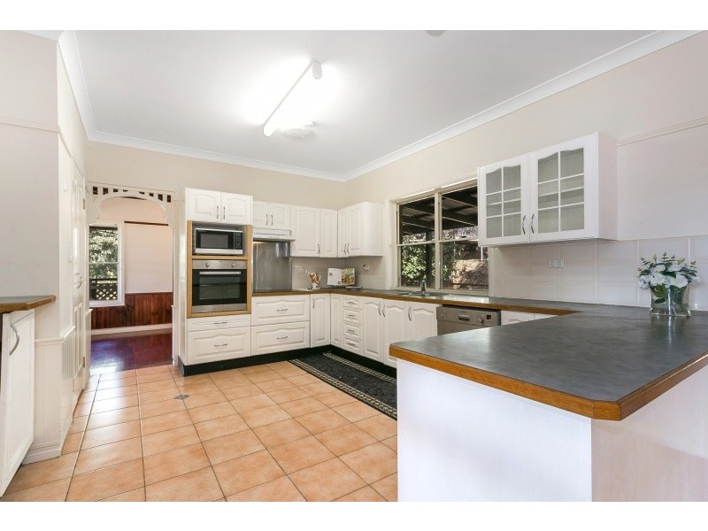 22 Bahrview Drive, Bahrs Scrub QLD 4207
