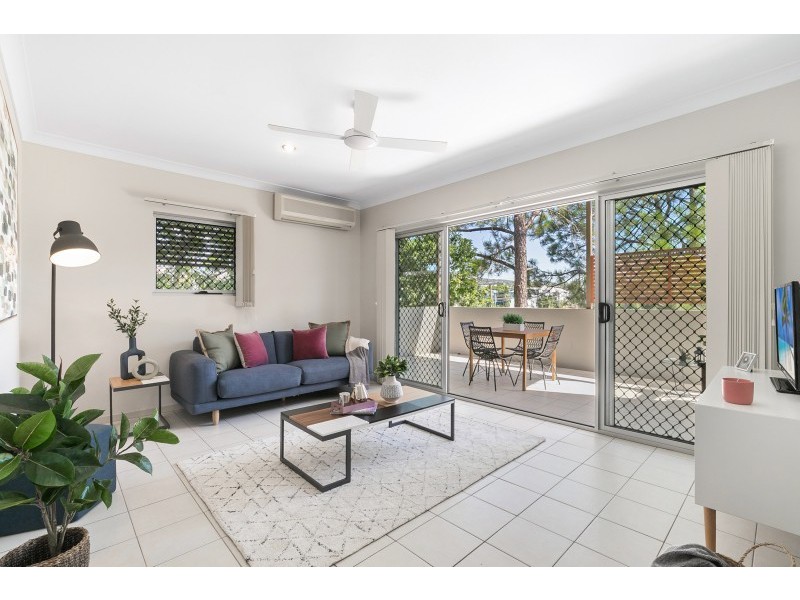 3/45. Railway Avenue, Indooroopilly QLD 4068