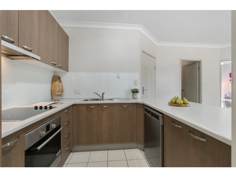 3/45. Railway Avenue, Indooroopilly QLD 4068