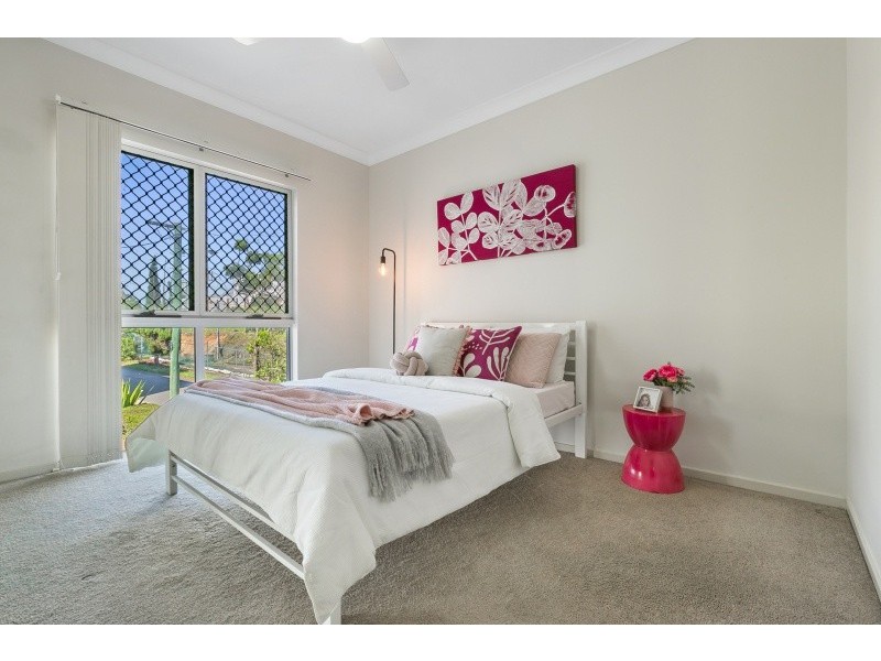 3/45. Railway Avenue, Indooroopilly QLD 4068