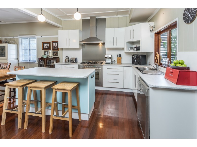 5 Panorama Street, Ashgrove QLD 4060