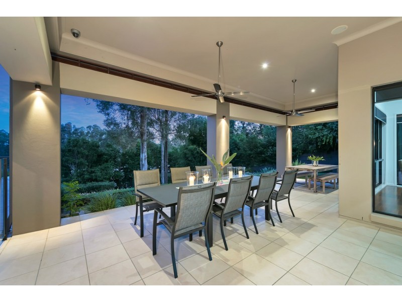 9 Robertson Place, Fig Tree Pocket QLD 4069