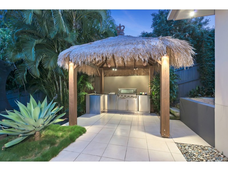 9 Robertson Place, Fig Tree Pocket QLD 4069