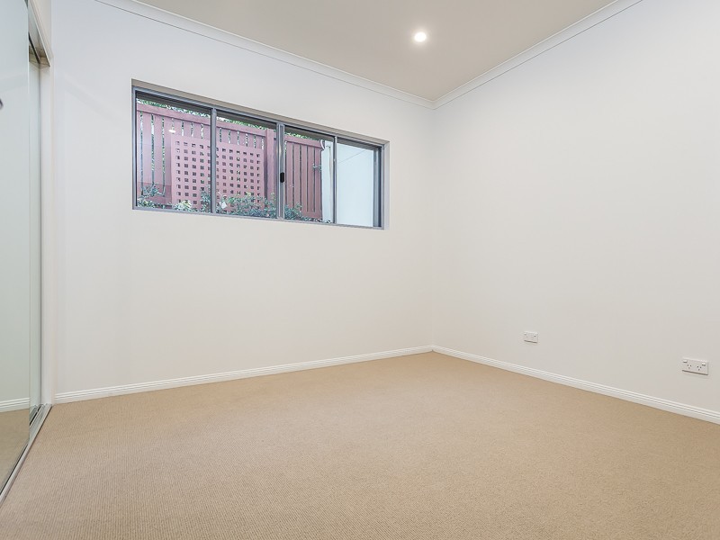 2/37 Oriel Road, Clayfield QLD 4011