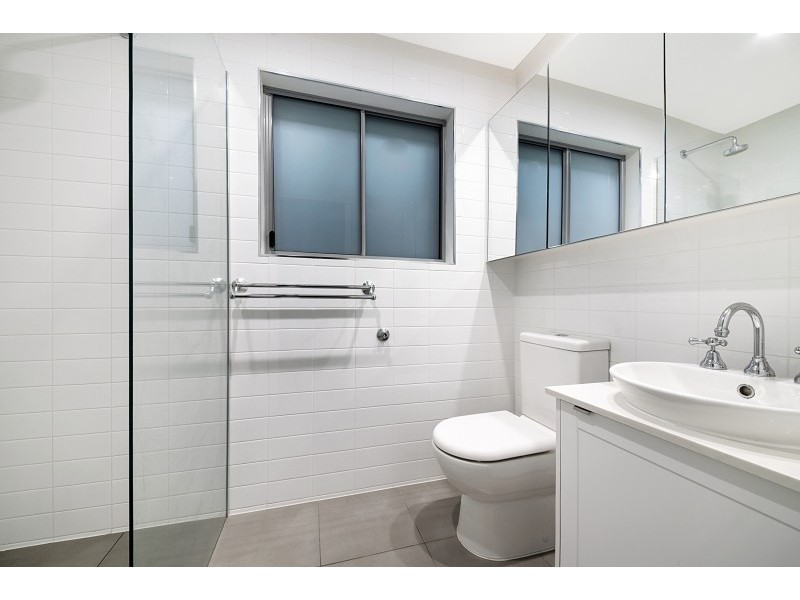 2/37 Oriel Road, Clayfield QLD 4011