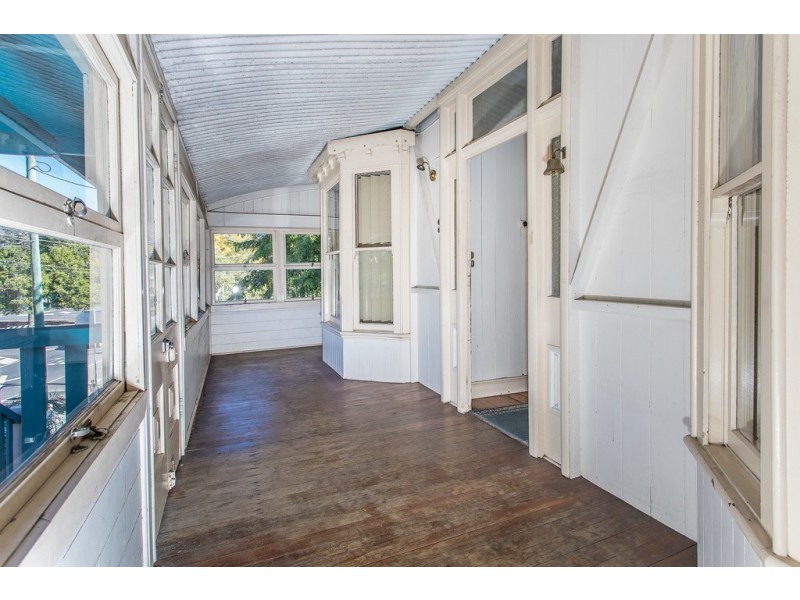 206 Boundary, Bardon QLD 4065