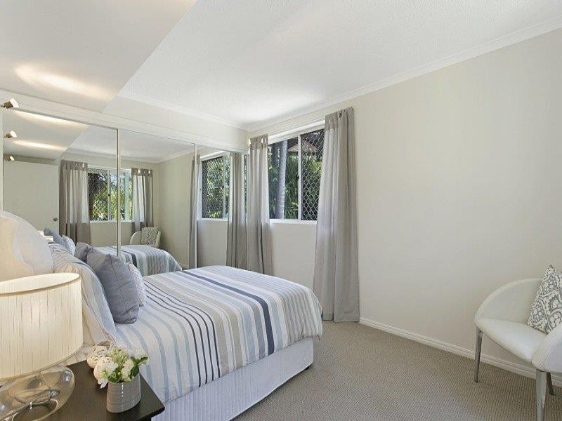 2/30 Prospect Tce, St Lucia QLD 4067