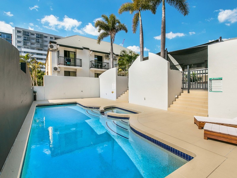 30/49 Russell Street, South Brisbane QLD 4101