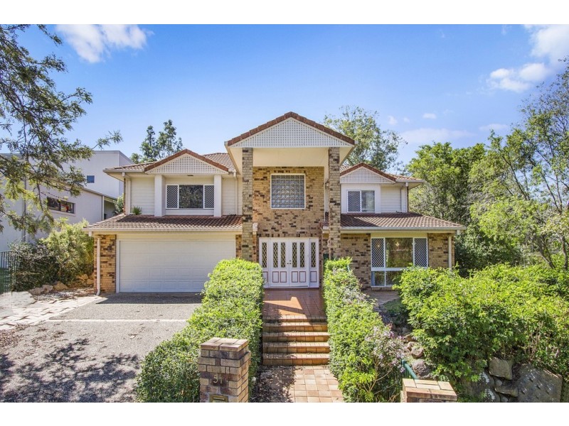 51 Ngeringa Crescent, Chapel Hill QLD 4069