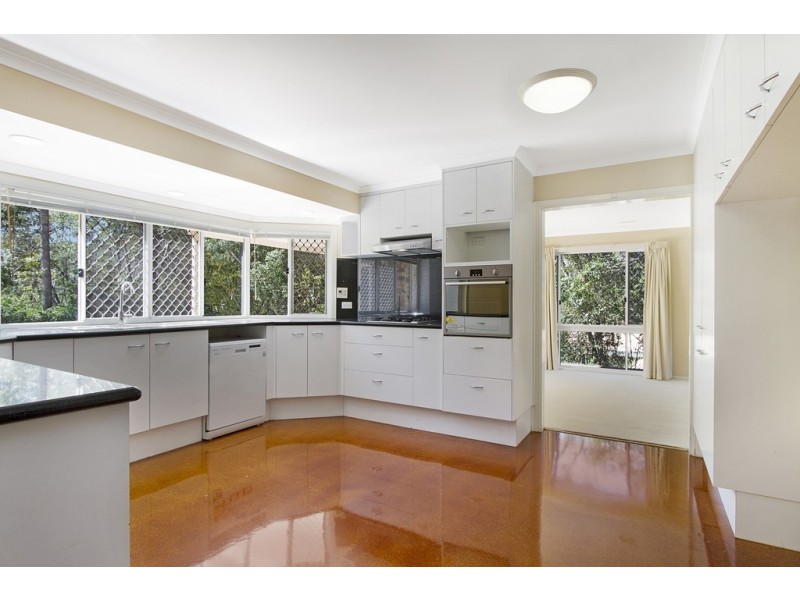 51 Ngeringa Crescent, Chapel Hill QLD 4069
