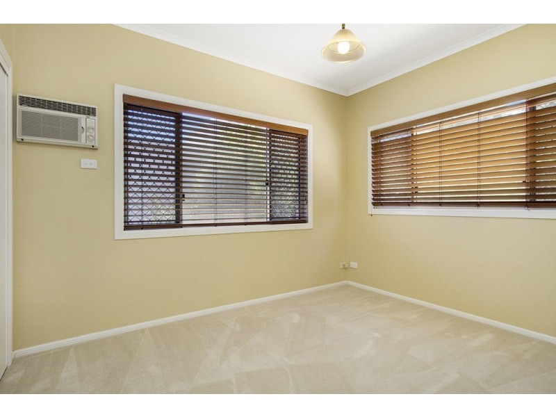 51 Ngeringa Crescent, Chapel Hill QLD 4069