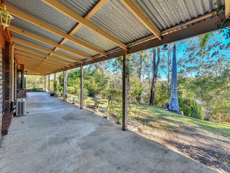 17 Glen Ruther Ct, Mount Crosby QLD 4306