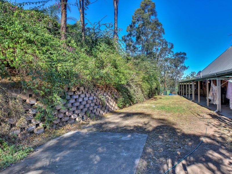17 Glen Ruther Ct, Mount Crosby QLD 4306