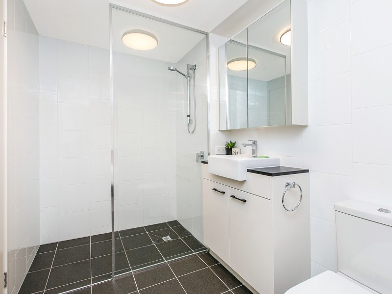 1005/30 Festival Place, Newstead QLD 4006