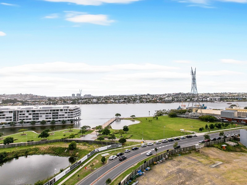 1005/30 Festival Place, Newstead QLD 4006