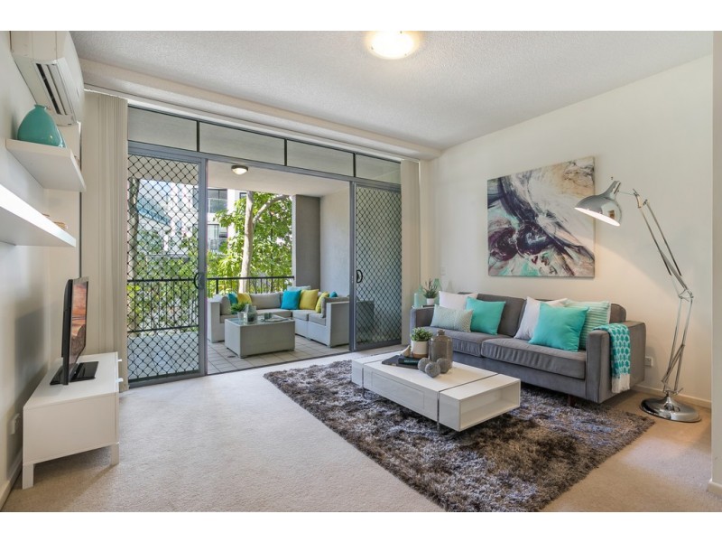 4/7 Landsborough Terrace, Toowong QLD 4066