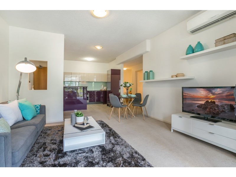 4/7 Landsborough Terrace, Toowong QLD 4066