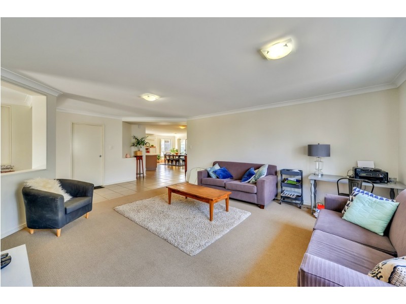 16 Brown Street, Moggill QLD 4070