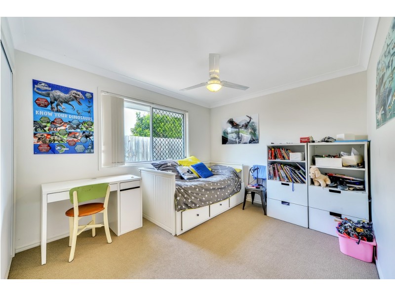 16 Brown Street, Moggill QLD 4070