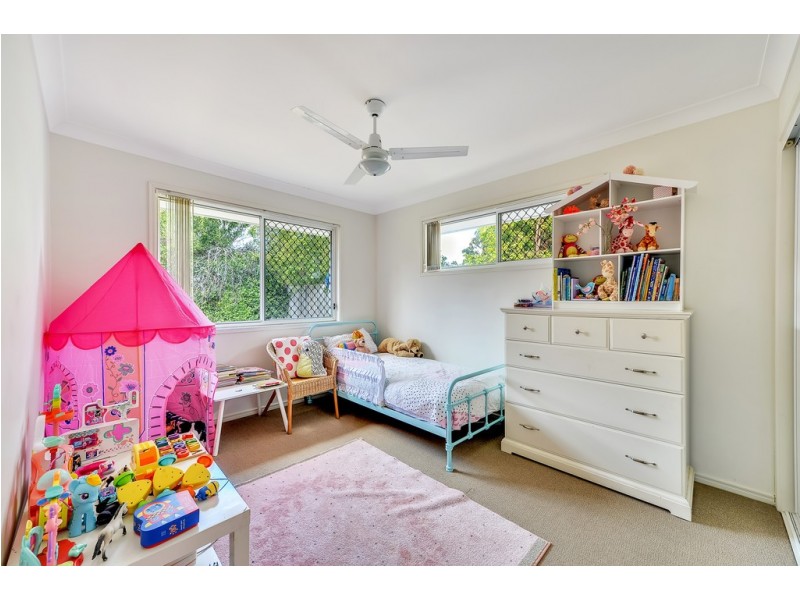 16 Brown Street, Moggill QLD 4070